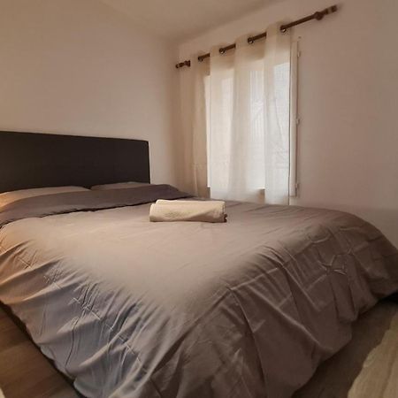 Appartement Cool En Plein Centre De 리부른 외부 사진